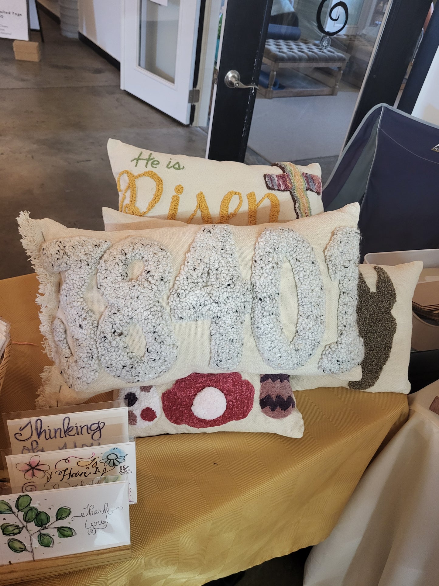 38401 Decorative Pillow